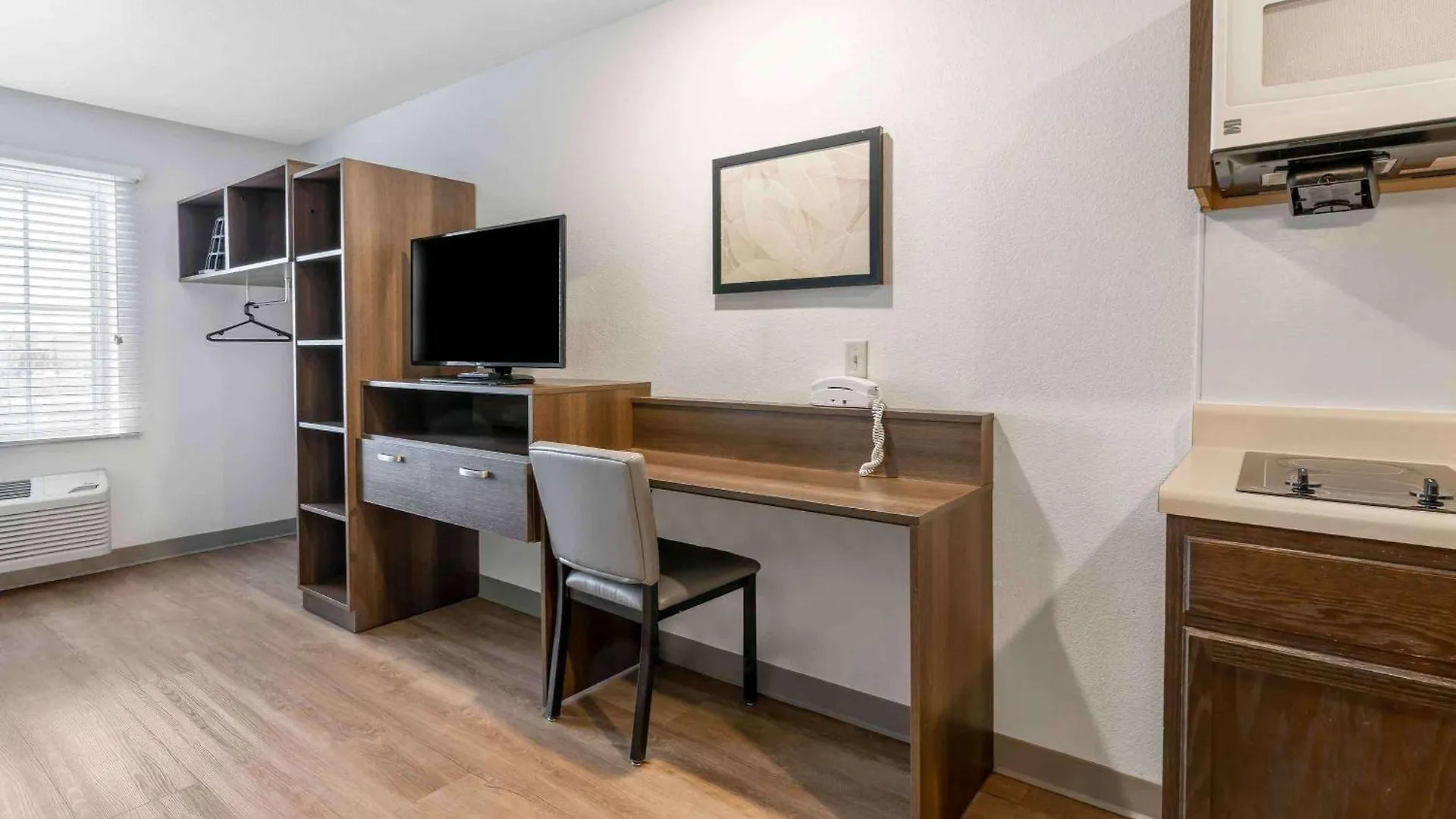 Extended Stay America Suites - Tampa - Northeast 템플테라스
