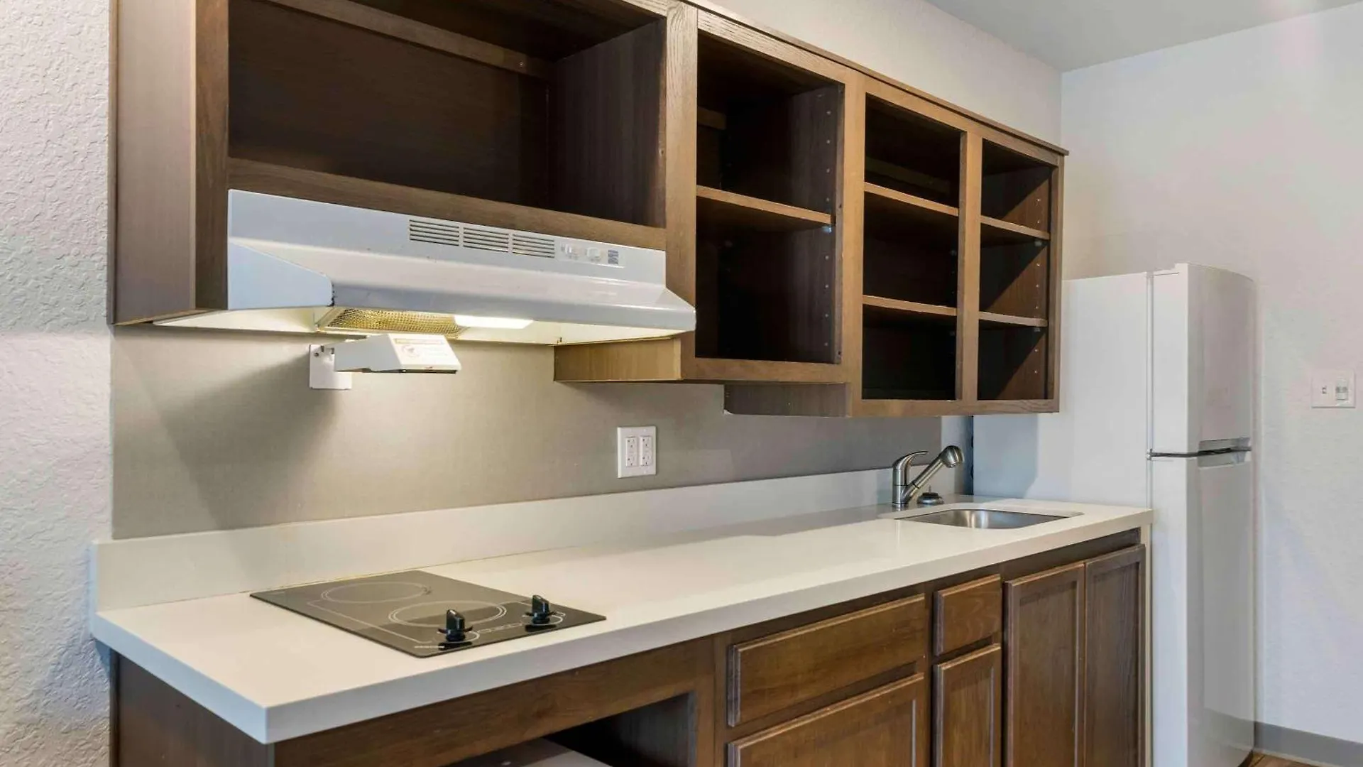 Extended Stay America Suites - Tampa - Northeast 템플테라스 2*,